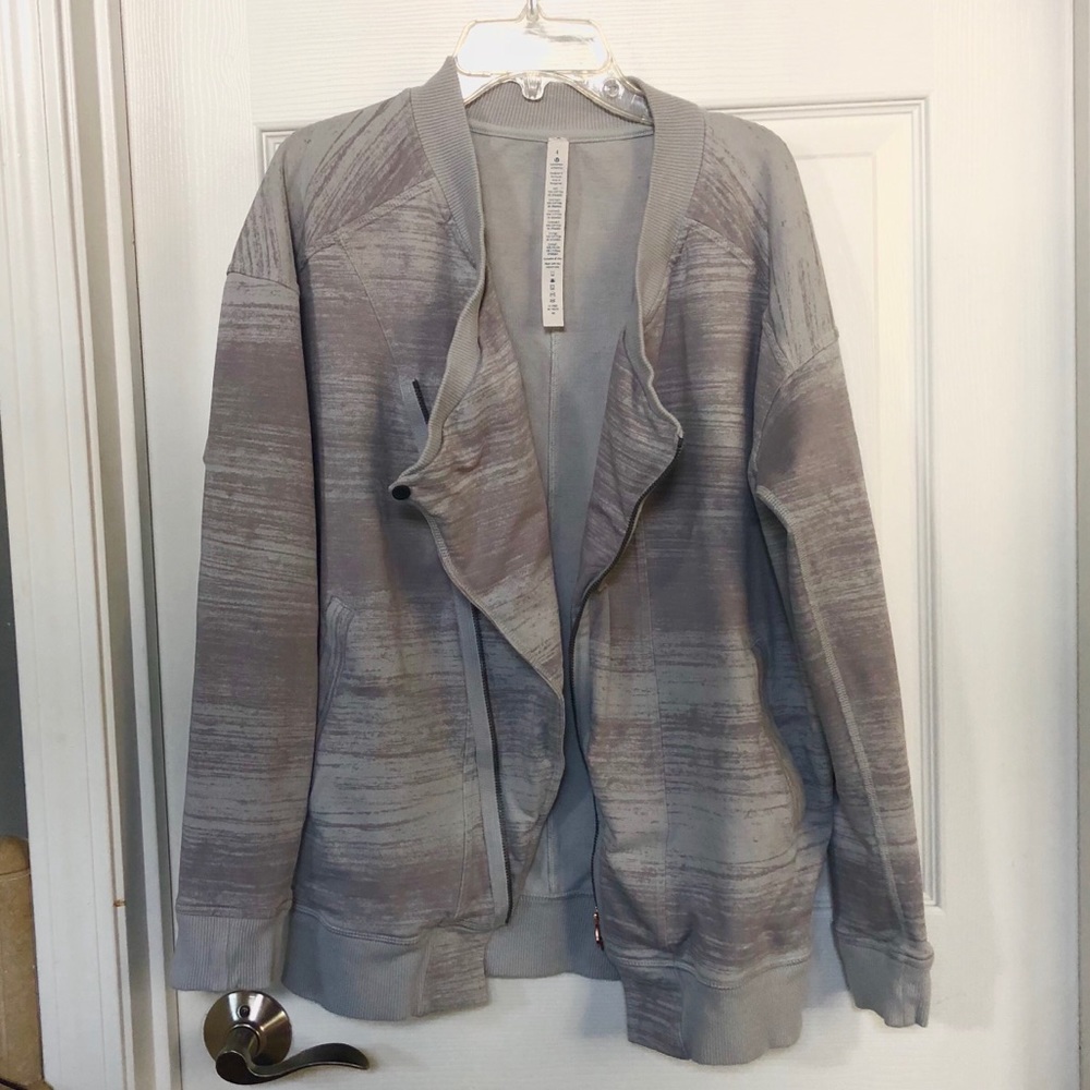 Lululemon Jacket - Picture 4 of 8